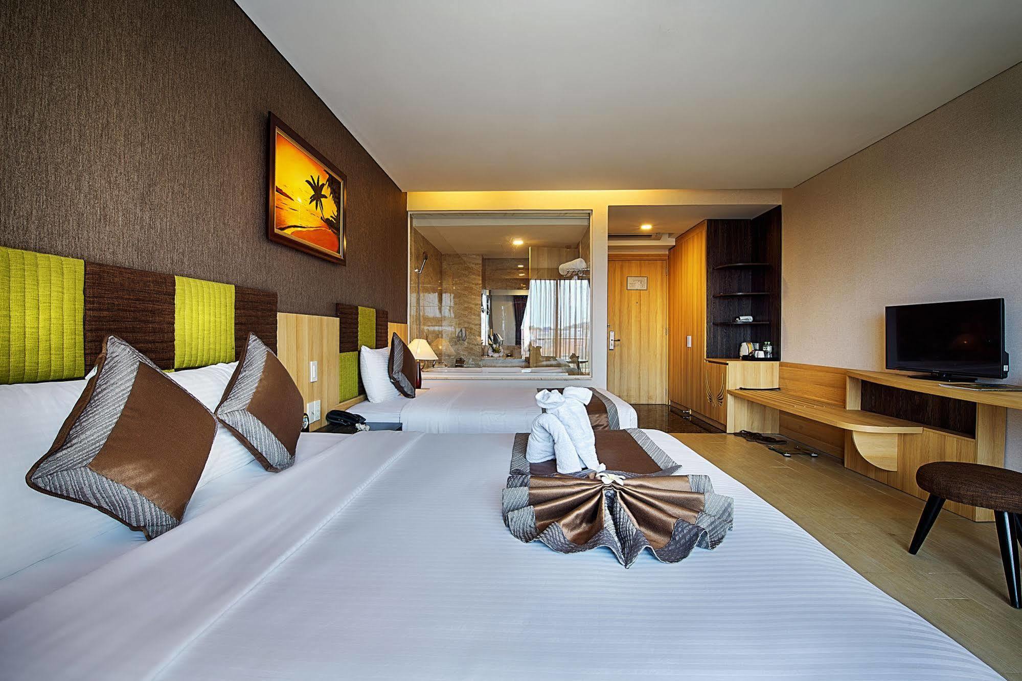 Muong Thanh Holiday Muine Hotel Mũi Né Extérieur photo