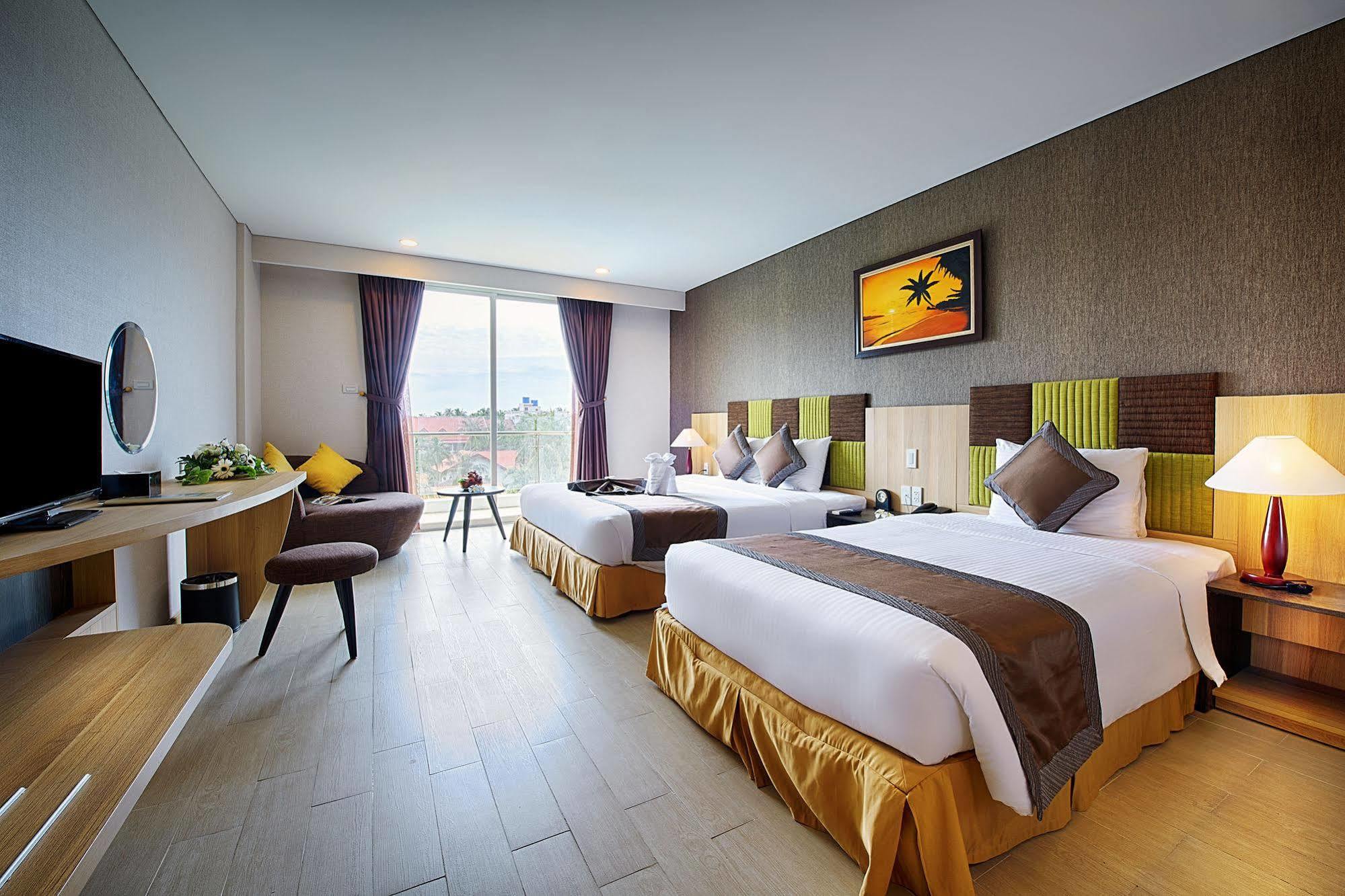 Muong Thanh Holiday Muine Hotel Mũi Né Extérieur photo